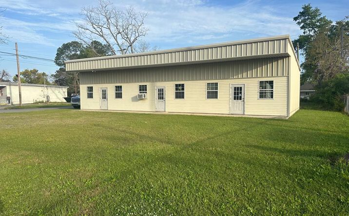 Pictures of Retail property located at 508 W Fourth Street, Adel, GA 31620 for sales - image #1