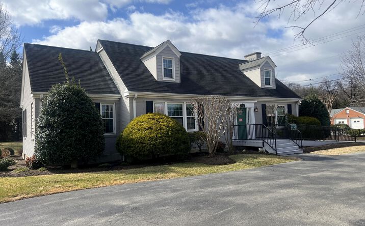 Pictures of Office property located at 904 Apperson Dr, Salem, VA 24153 for sales - image #1