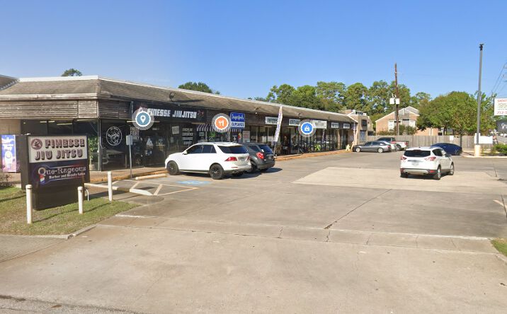 Pictures of Retail property located at 17711 Kuykendahl Rd, Spring, TX 77379 for sales - image #1