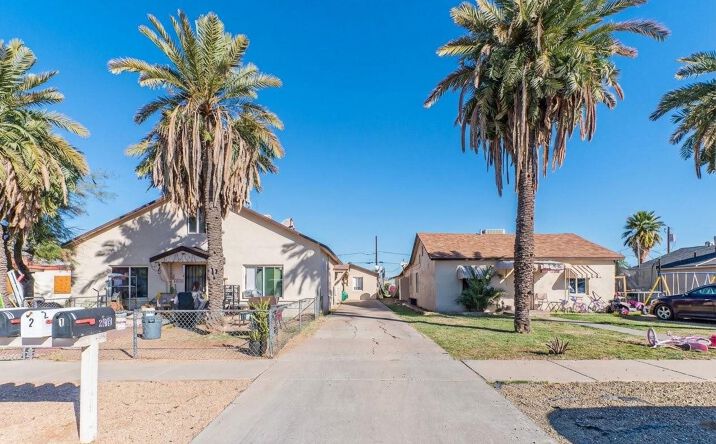 Pictures of Multifamily property located at 2916 E Monroe St, Phoenix, AZ 85008 for sales - image #1