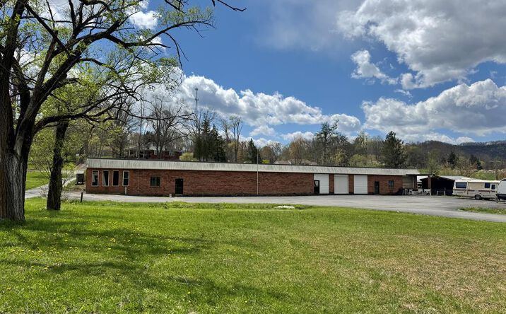 Pictures of Industrial, Retail, Office, Land property located at STATE ROUTE 3 AND 12, Hinton, WV 25921 for sales - image #1