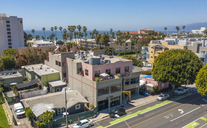 Pictures of Retail, Office, Mixed Use property located at 2110 Main St, Santa Monica, CA 90405 for sales - image #1