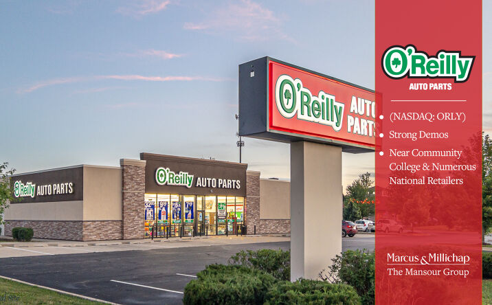 Pictures of Retail property located at 430 N McLean Blvd, South Elgin, IL 60177 for sales - image #1