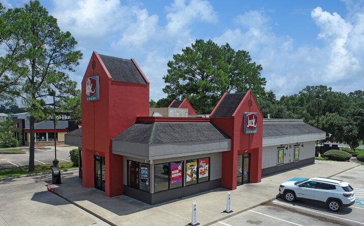 Pictures of Retail property located at 2320 N Main St, Liberty, TX 77575 for sales - image #1