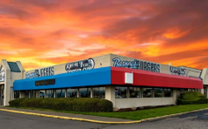 Pictures of Mixed Use, Retail property located at 7405 OR-62, White City, OR 97503 for sales - image #1