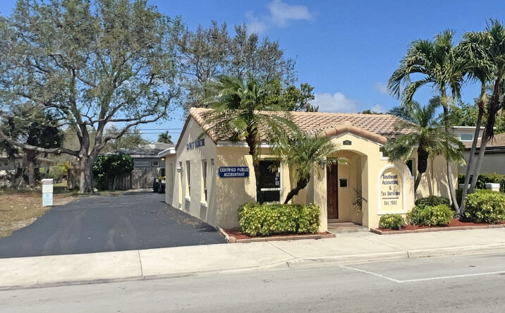 Pictures of Office property located at 713 E Atlantic Blvd, Pompano Beach, FL 33060 for sales - image #1