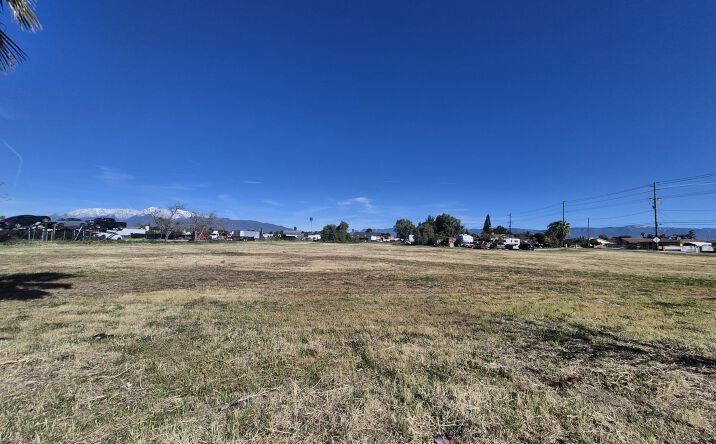 Pictures of Land property located at 18490 Santa Ana, Bloomington, CA 92316 for sales - image #1