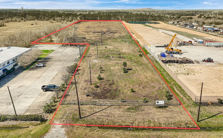 Pictures of Land property located at 4820 FM 2004, Hitchcock, TX 77563 for sales - image #1