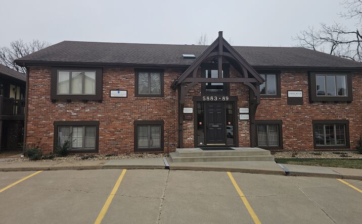 Pictures of Office property located at 5885 Southwest 29th Street, Topeka, Topeka, KS 66614 for sales - image #1