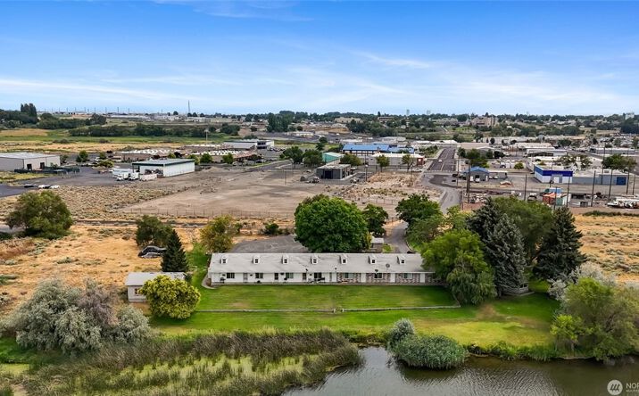 Pictures of Multifamily property located at 510 N Fig St, Moses Lake, WA 98837 for sales - image #1