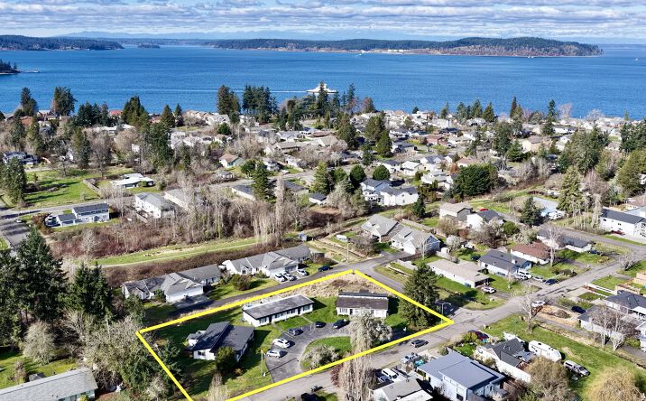 Pictures of Multifamily property located at 814 5th St, Steilacoom, WA 98388 for sales - image #1