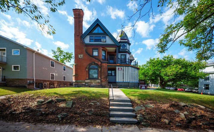 Pictures of Multifamily property located at 1136 Prospect St, Ann Arbor, MI 48104 for sales - image #1