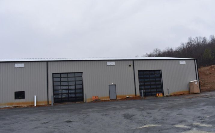 Pictures of Industrial property located at 2640 W Stone Dr, Kingsport, TN 37660 for sales - image #1