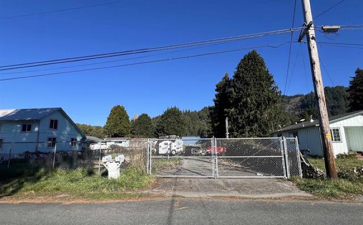Pictures of Land property located at 445 Terwer Riffle Rd, Klamath, CA 95548 for sales - image #1