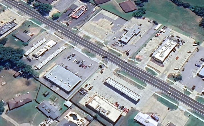 Pictures of Retail property located at 921 W. Center, Greenwood, AR 72936 for sales - image #1