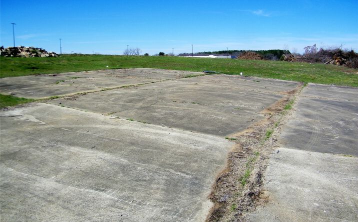 Pictures of Land property located at 2 E Washington Street, Idabel, OK 74745 for sales - image #1