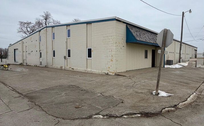 Pictures of Office, Industrial property located at 120 9Th Street SW, Clarion, IA 50525 for sales - image #1