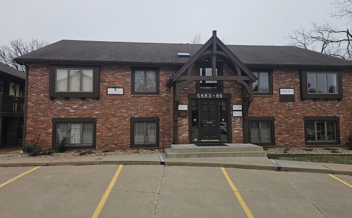 Pictures of Office property located at 5885 SW 29th ST, Topeka, KS 66614 for sales - image #1