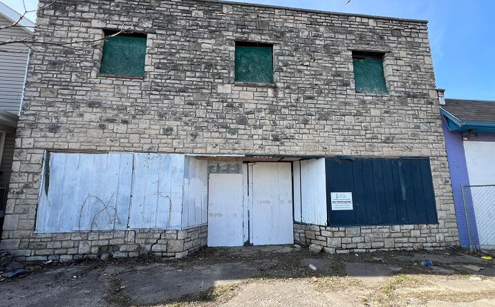 Pictures of Retail property located at 2165 Cleveland Avenue, Columbus, OH 43211 for sales - image #1
