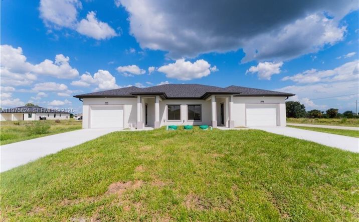 Pictures of Multifamily property located at 1171 countess ave, Lehigh Acres, FL 33974 for sales - image #1