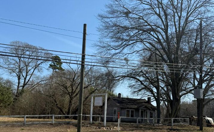 Pictures of Office property located at 6998 S Sweetwater Road, Lithia Springs, GA 30122 for sales - image #1