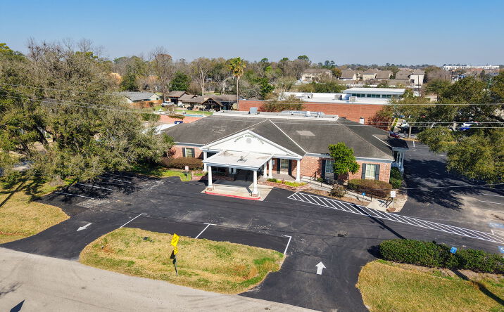 Pictures of Office property located at 1233 Campbell Rd, Houston, TX 77055 for sales - image #1
