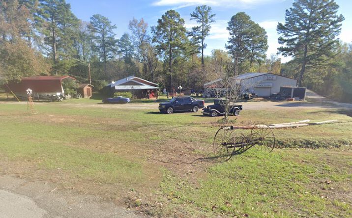 Pictures of Office property located at 4740 Pine Creek Rd, Valliant, OK 74764 for sales - image #1
