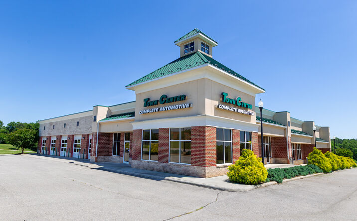 Pictures of Mixed Use, Office property located at 157 Westlake Rd, Moneta, VA 24121 for sales - image #1