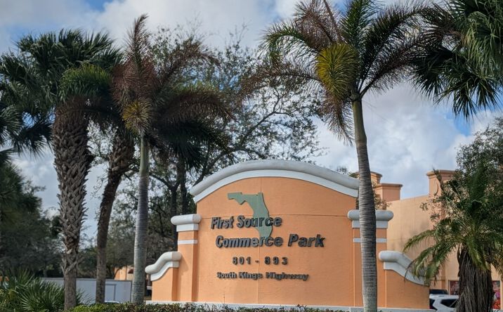 Pictures of Office, Industrial, Mixed Use, Self Storage property located at 865 S Kings Hwy, Fort Pierce, FL 34945 for sales - image #1