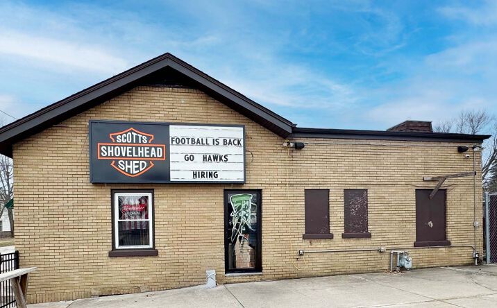 Pictures of Retail, Mixed Use property located at 220 N Pine St, Davenport, IA 52802 for sales - image #1