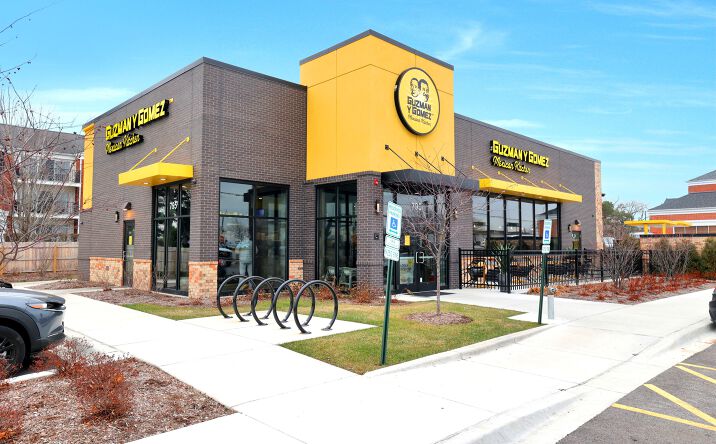 Pictures of Retail property located at 795 E Golf Rd, Schaumburg, IL 60173 for sales - image #1
