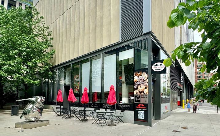 Pictures of Retail property located at 111 Murray St, New York, NY 10007 for sales - image #1