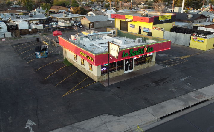 Pictures of Retail property located at 2539 W Northern Ave, Phoenix, AZ 85051 for sales - image #1