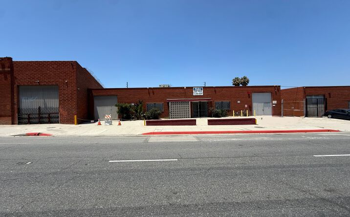 Pictures of Industrial, Office property located at 13413 S Broadway, Los Angeles, CA 90061 for sales - image #1