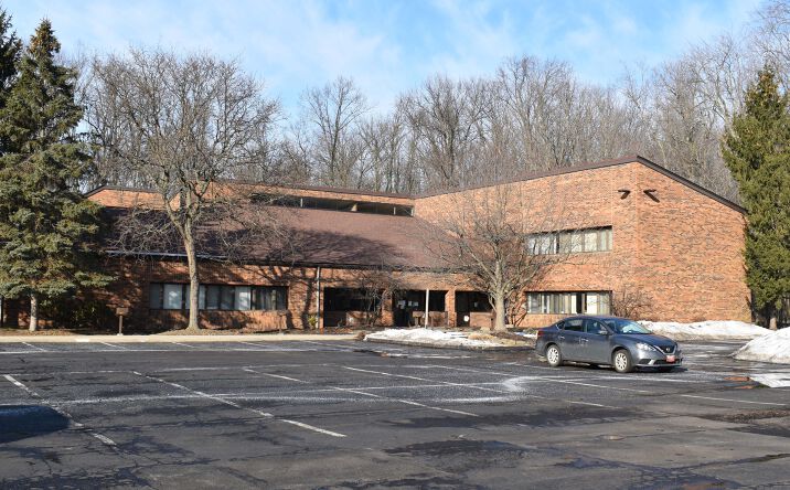 Pictures of Office property located at 8445 Munson Rd, Mentor, OH 44060 for sales - image #1