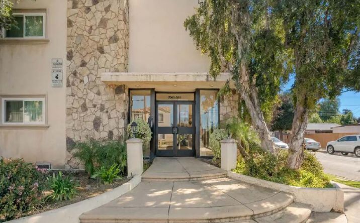 Pictures of Multifamily property located at 7000 Etiwanda Ave, Los Angeles, CA 91335 for sales - image #1
