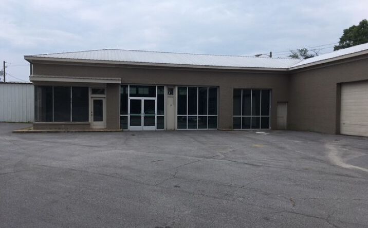 Pictures of Retail property located at 116 W Bankhead Hwy, Villa Rica, GA 30180 for sales - image #1