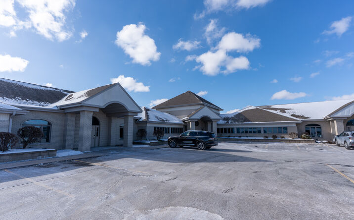 Pictures of Office property located at 1001 Truman St, Kimberly, WI 54136 for sales - image #1