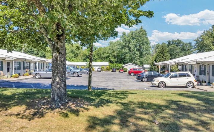 Pictures of Multifamily property located at 340 W Briar Ave, Jamestown, TN 38556 for sales - image #1