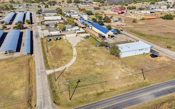 Pictures of Industrial, Land, Mixed Use, Multifamily, Retail property located at 313 Eastridge Rd, Granbury, TX 76049 for sales - image #1