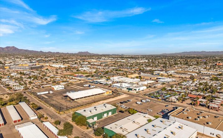 Pictures of Industrial property located at 576 & 580 W Ventura, Tucson, AZ 85705 for sales - image #1