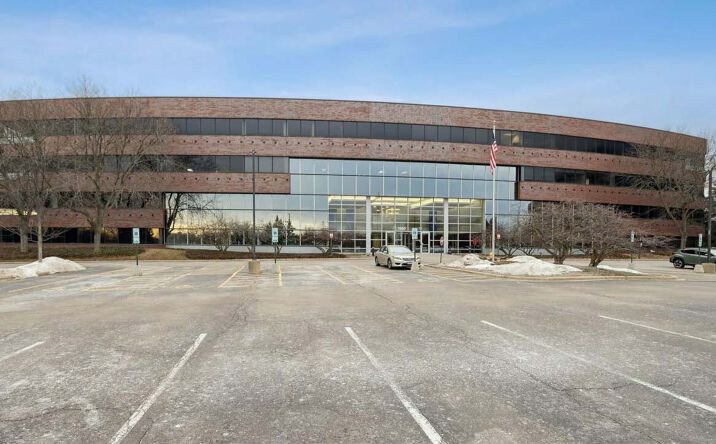 Pictures of Office property located at 1660 Feehanville Dr, Mount Prospect, IL 60056 for sales - image #1