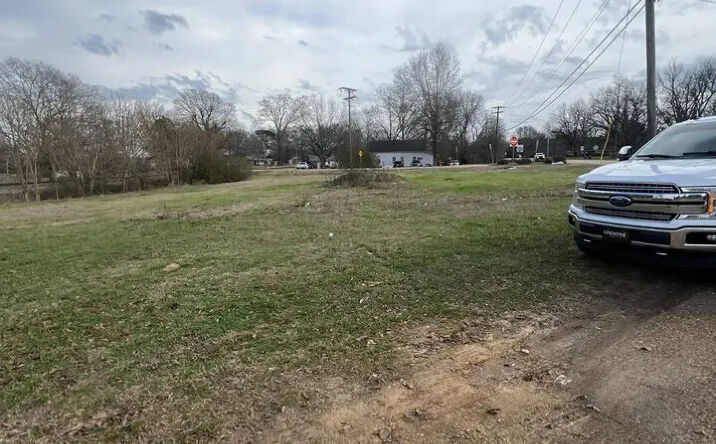 Pictures of Land property located at Highway 51 Duck Hl # 22 ACRES, Duck Hill, MS 38925 for sales - image #1