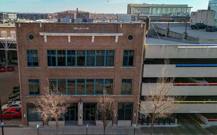 Pictures of Office property located at 213 4th Ave SE, Cedar Rapids, IA 52401 for sales - image #1
