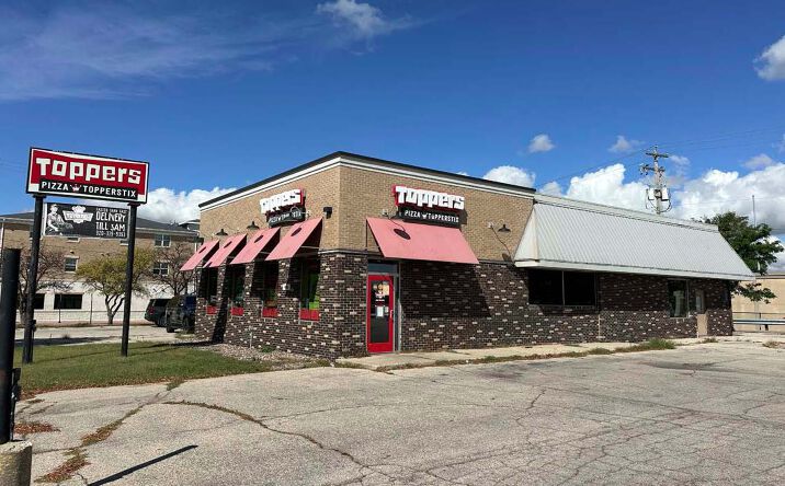 Pictures of Retail property located at 486 Main Ave, De Pere, WI 54115 for sales - image #1