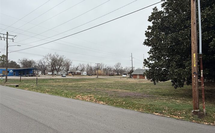 Pictures of Land property located at N 41st West Avenue, Tulsa, OK 74127 for sales - image #1