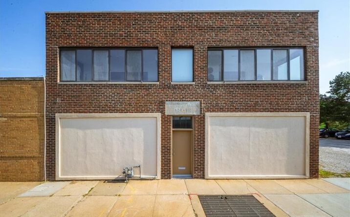 Pictures of Office property located at 808 E 10th Street, Kansas City, MO 64106 for sales - image #1