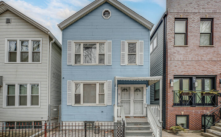 Pictures of Multifamily property located at 3749 S Union Avenue, Chicago, IL 60609 for sales - image #1