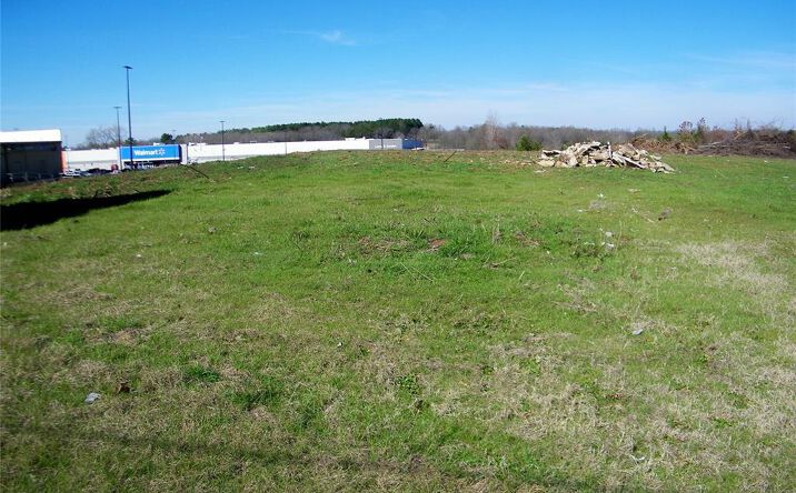 Pictures of Land property located at E Washington Street Lot 1, Idabel, OK 74745 for sales - image #1