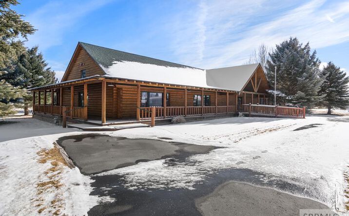 Pictures of Retail property located at 2664 E 1st St, Idaho Falls, ID 83401 for sales - image #1